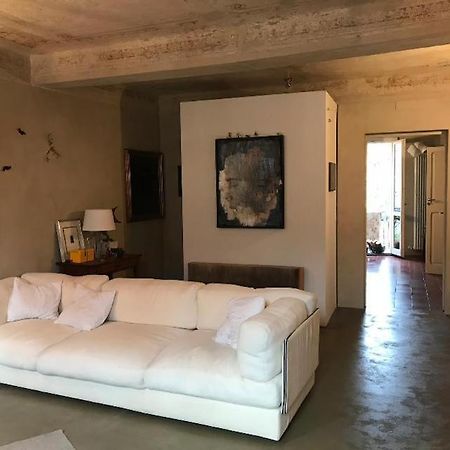 Casa Luminosa Con Giardino In Centro Storico Apartment เรจโจเอมิเลีย ภายนอก รูปภาพ
